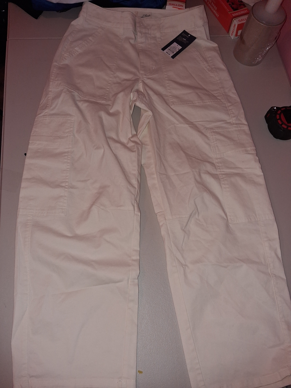 Universal Thread Cream Utility Pants